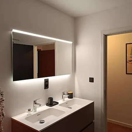 Leopold, Citadin Au Pied Des Bois! *