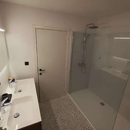 Hébergement de vacances Léopold, Citadin Au Pied Des Bois! *