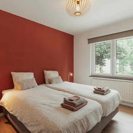 Léopold, Citadin Au Pied Des Bois! Spa