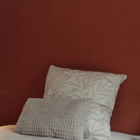 Léopold, Citadin Au Pied Des Bois! Hébergement de vacances Spa