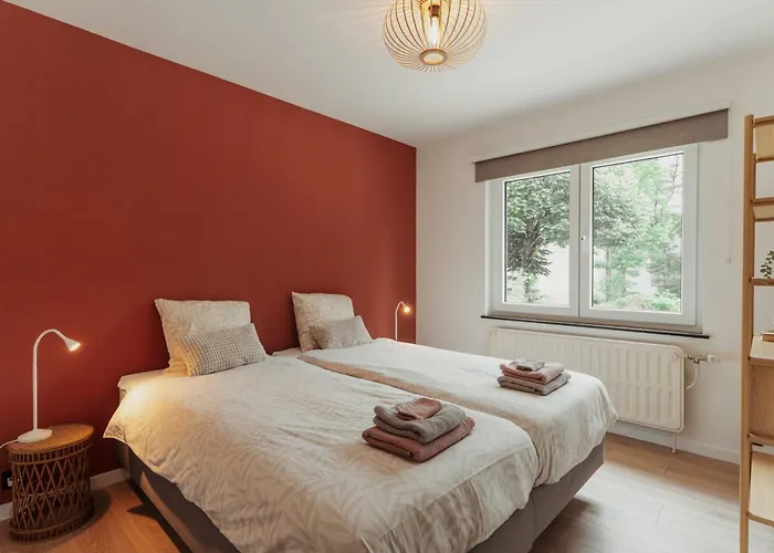 Léopold, Citadin Au Pied Des Bois! Spa